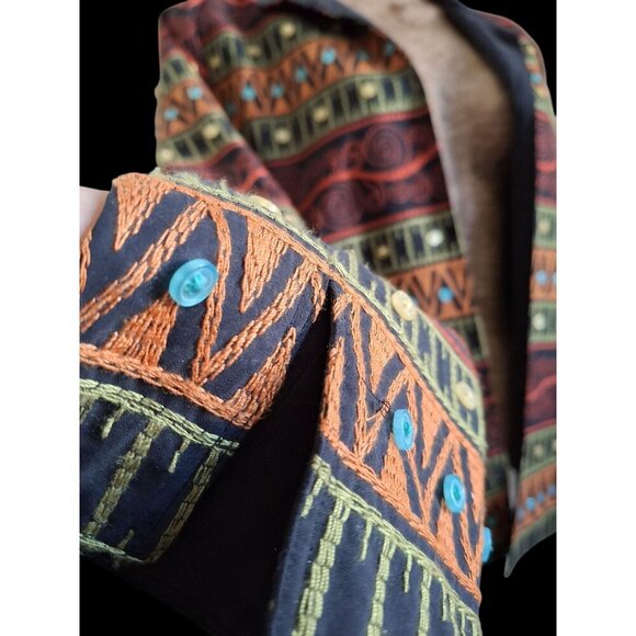 Silk Embroidered Women's Blazer With Vibrant Patterns & Button Detailing Size PM - Picture 3 of 11